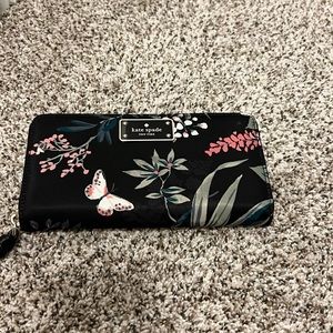 Kate Spade floral zip around wallet - like new